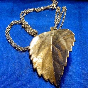 Beautiful vintage silver dipped leaf necklace